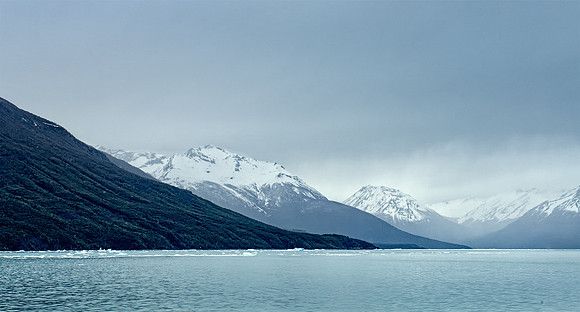 Lake Argentina, Patagonia