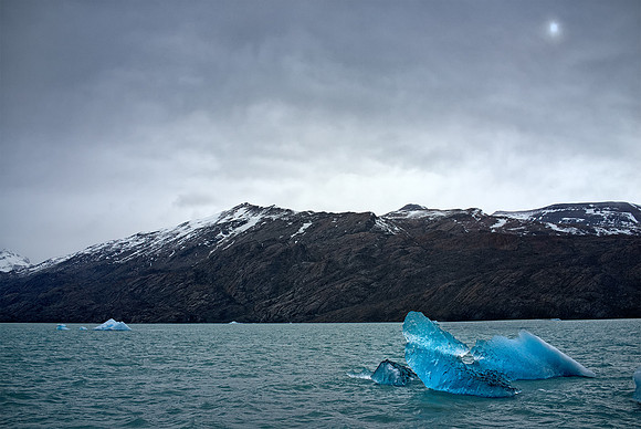 Lake Argentina, Patagonia
